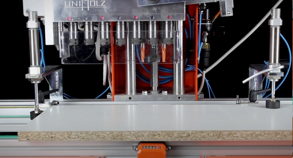 BISAGRADORA TALADRADORA SEMIAUTOMATICA DE CABEZAL MULTIPLE STAR-C5 