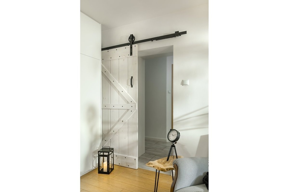 KIT PUERTA CORREDERA RUSTICO LOFT 200 MM SOFT NEGRO 100 KG 