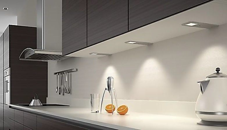 LED POLAR EXTRAPLANO 4MM LUZ EFECTO PUNTOS A 24V PLATA MATE Y NEGRO 