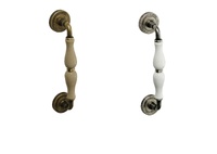 MANILLON MOD.PINO CON ROSETA ZAMAK/PORCELANA